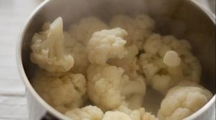 How to cook cauliflower deliciously in a pan - a step by step recipe Is it possible to fry cauliflower without boiling