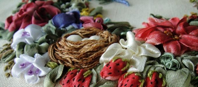 How to embroider flowers and leaves?