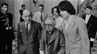 The main stages in the development of sociological knowledge according to Aron Aron history of the development of sociological thought